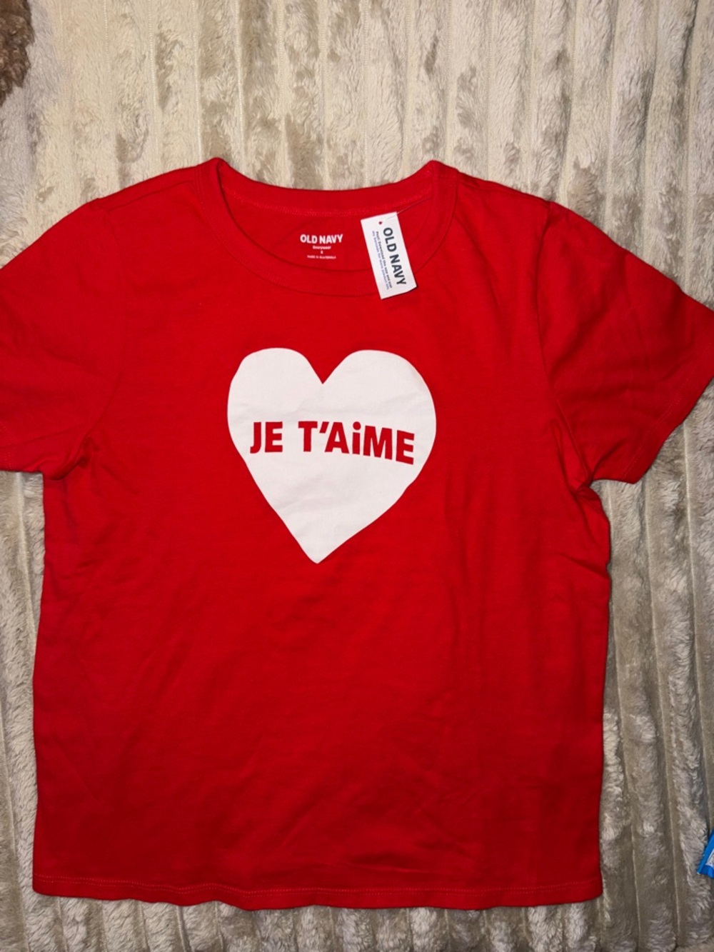 Old Navy Red Tee with White Heart "Je T'aime" Graphic